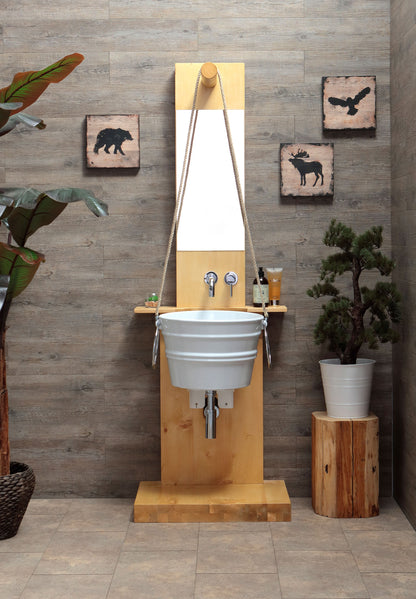 HOLZBODENKONSTRUKTION MIT SPIEGELSCHACHT BACILE