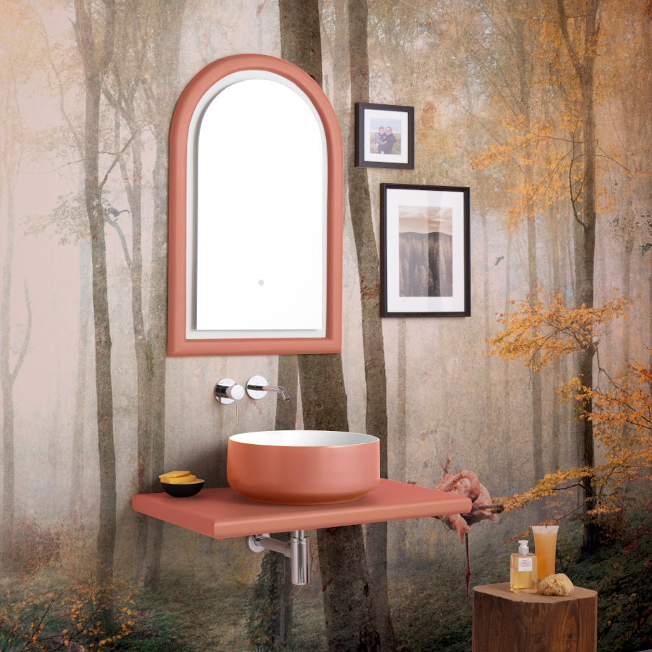 HINTERBELEUCHTETER SPIEGEL