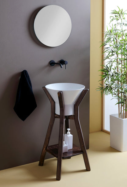 HOCHSTOCK-MEGAPHONKONSTRUKTION AUS HOLZ