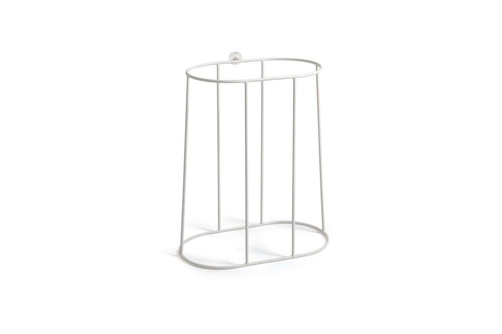 HOHE, STEHENDE METALLWANNENKONSTRUKTION