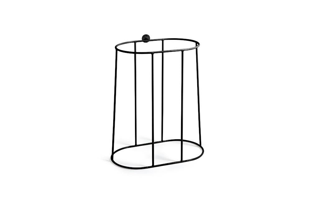 HOHE, STEHENDE METALLWANNENKONSTRUKTION