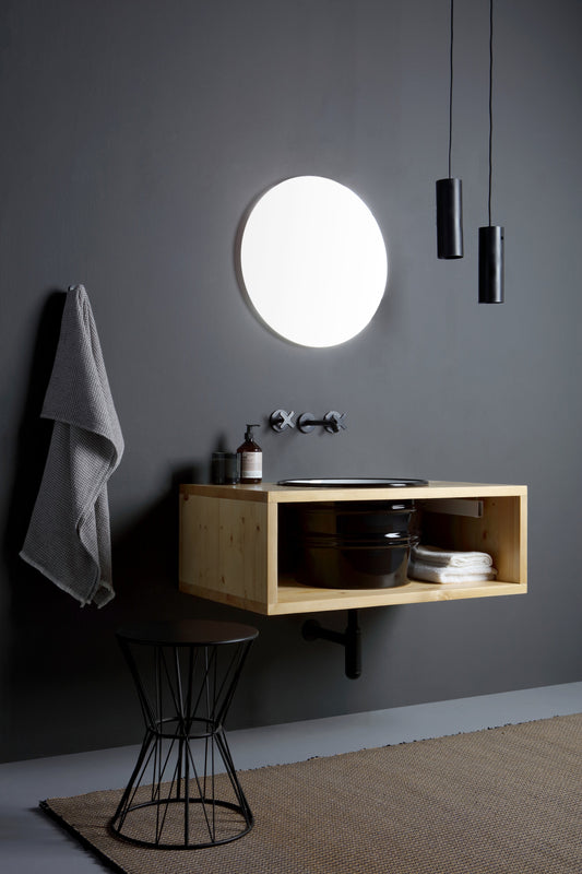 HÄNGENDE HOLZRAHMENSCHRANK