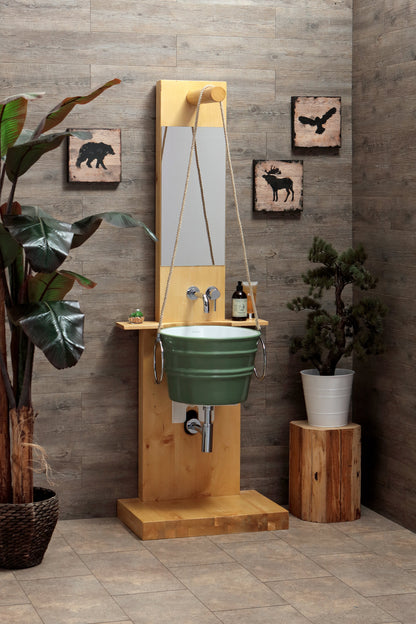 HOLZBODENKONSTRUKTION MIT SPIEGELSCHACHT BACILE