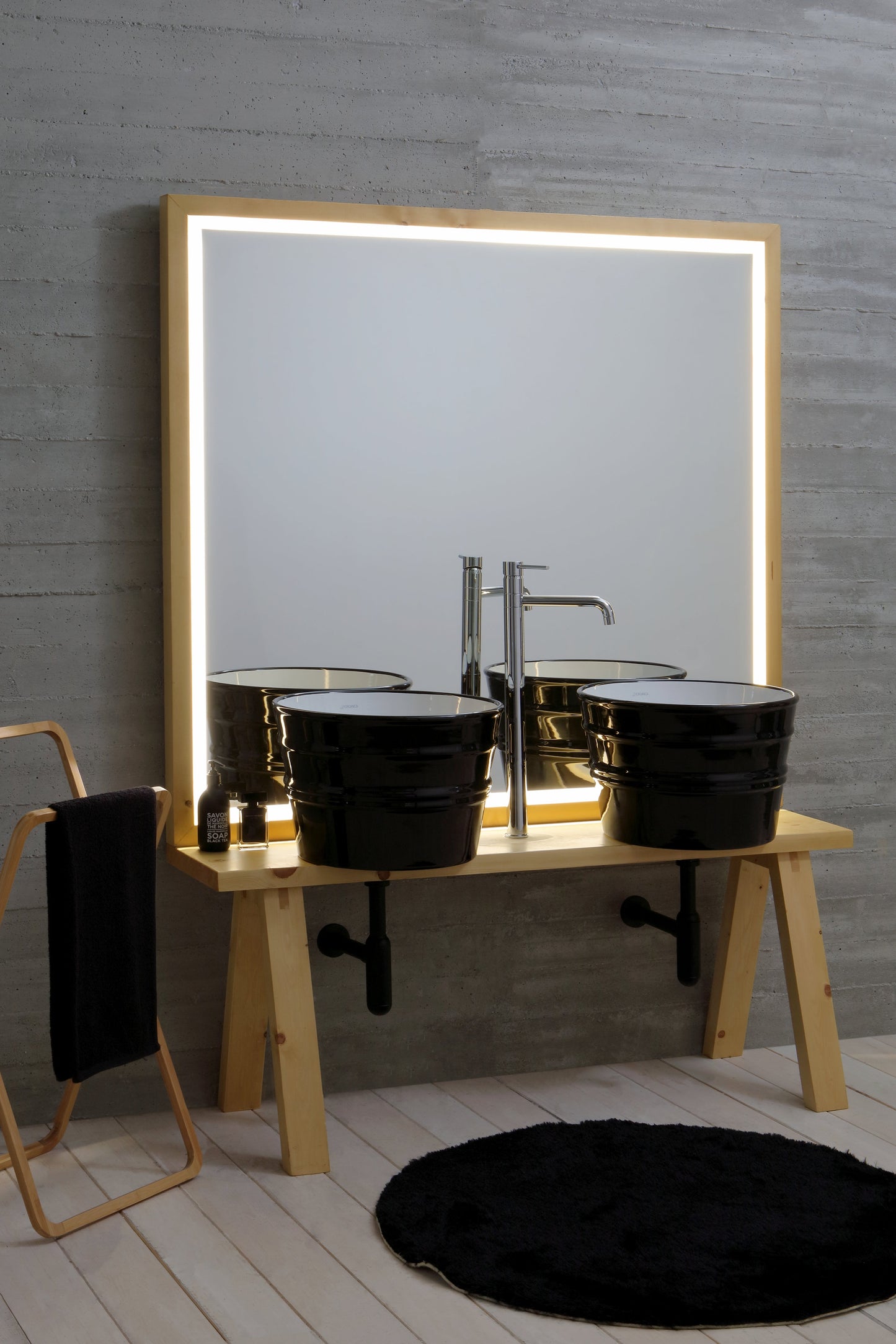 MEUBLES DE SOL EN BOIS AVEC MIROIR EN TOILE BACILE